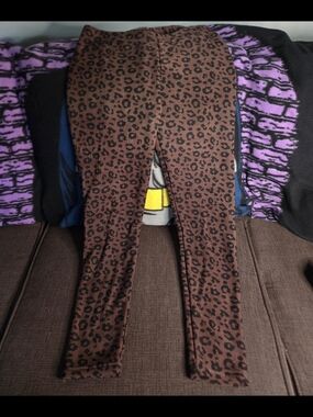 Brown Leopard Print Leggings